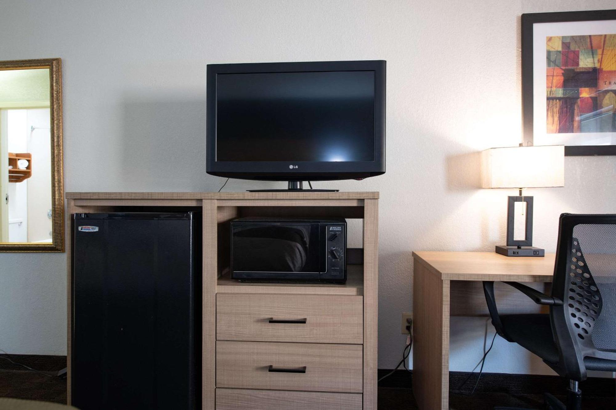 Quality Inn Монро Экстерьер фото