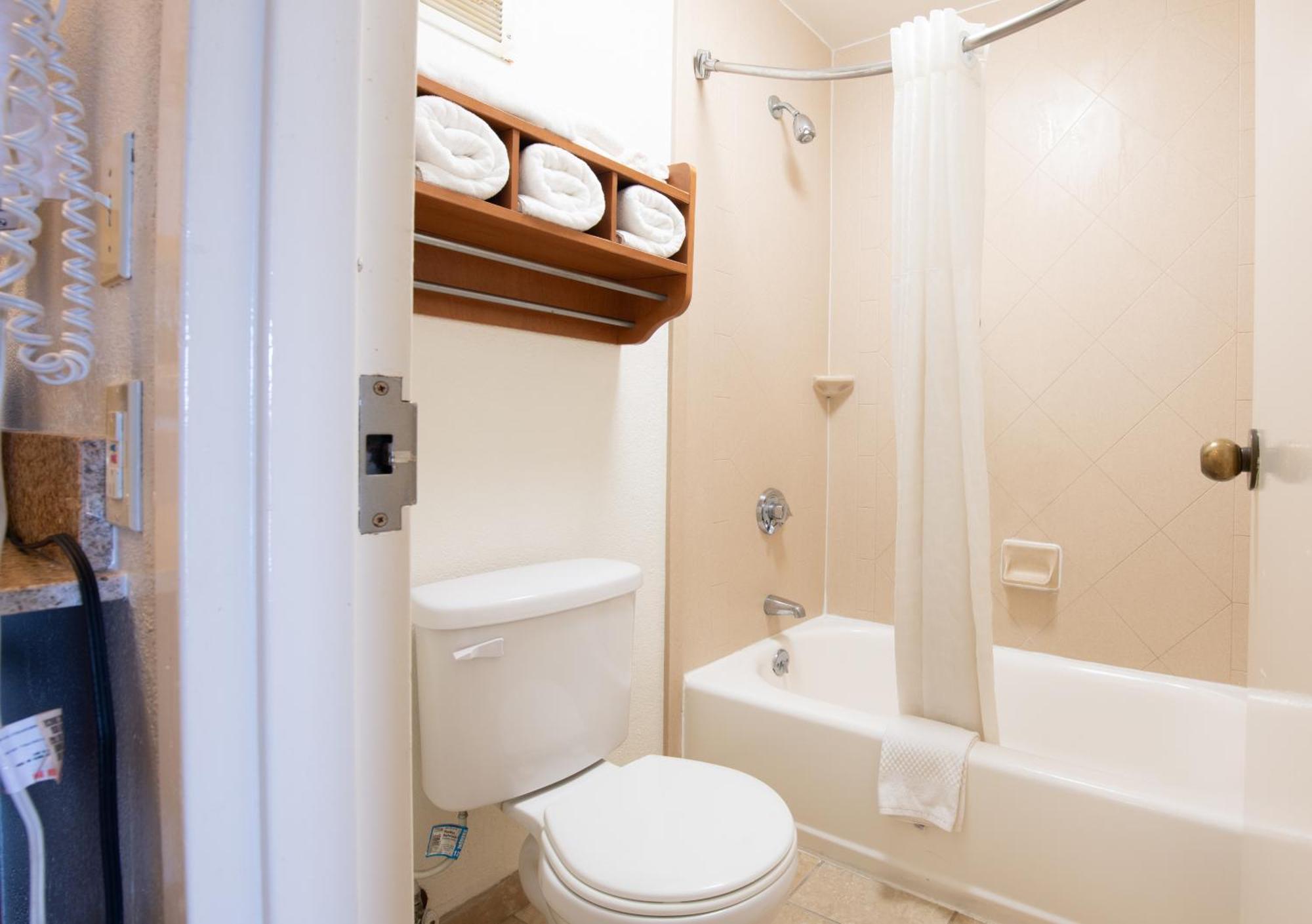 Quality Inn Монро Экстерьер фото