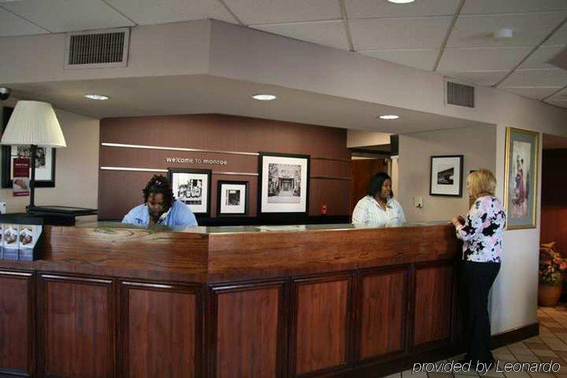Quality Inn Монро Интерьер фото