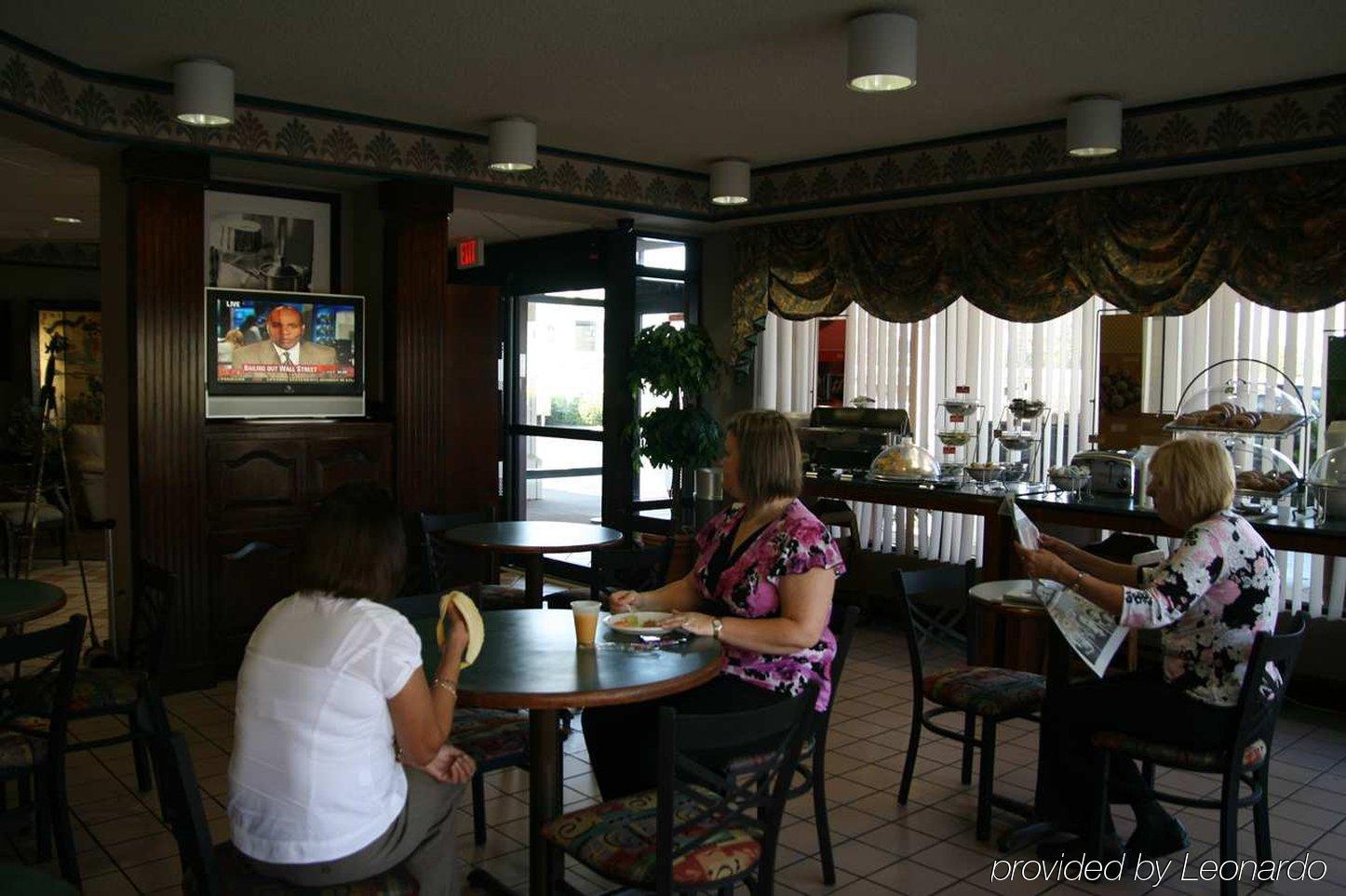 Quality Inn Монро Ресторан фото