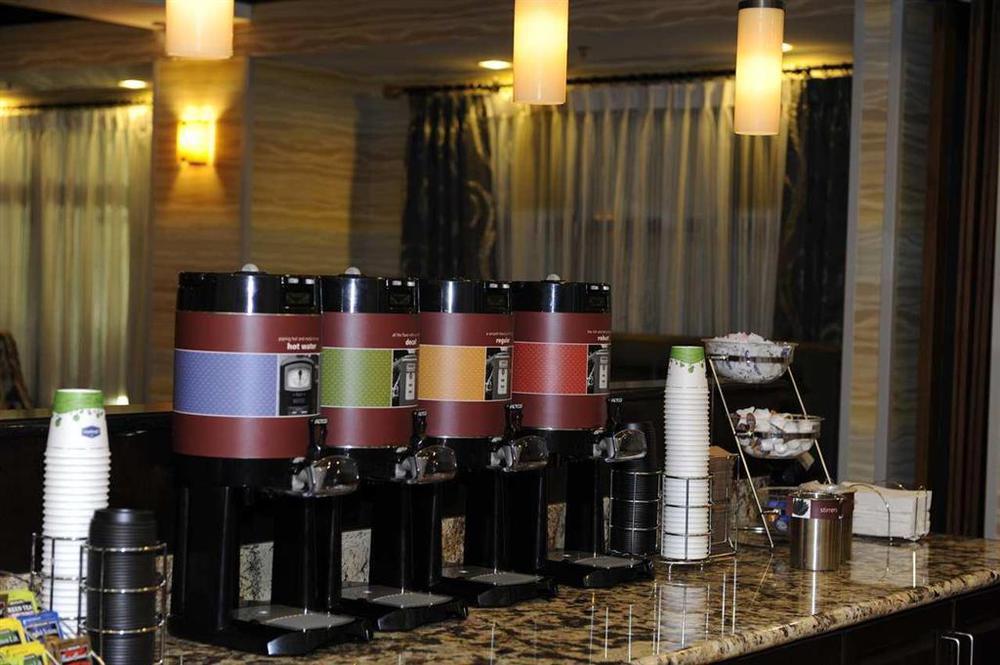 Quality Inn Монро Ресторан фото